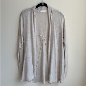 Cream Athleta Cardigan 🤍